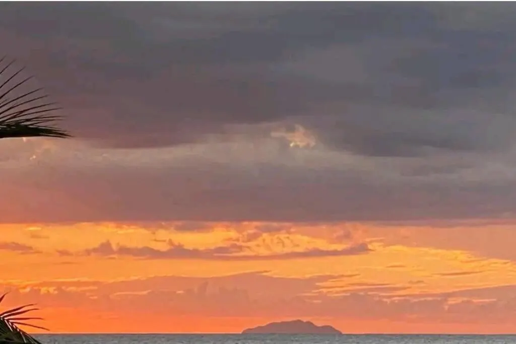 Apartment Summer All Year! Oceanfront With Pool A/C Aguadilla